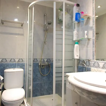 Apartmán Bright With 3 Bedrooms, 2 Bathrooms And Wi-fi Oviedo